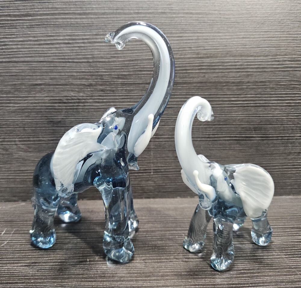 Vintage Pair Of Glass Elephant Hand Blown Figurine Blue White Tusk Mom Baby